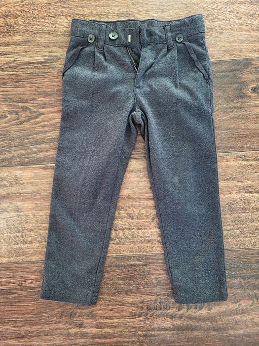 Spodnie eleganckie galowe dla szczupłego chłopca  104 lidl