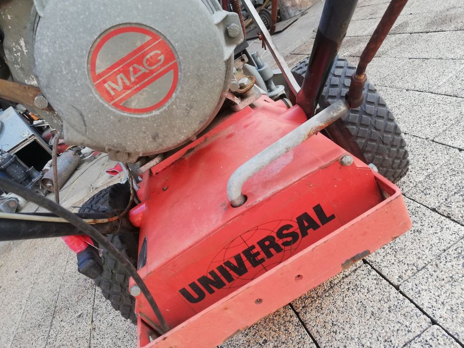 B700Starocie stare części do prasy Claas