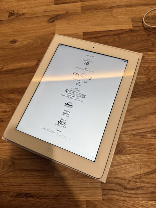 Apple iPad 3 16GB Wi-Fi MD328PL/A Biały sprawny komplet A1416