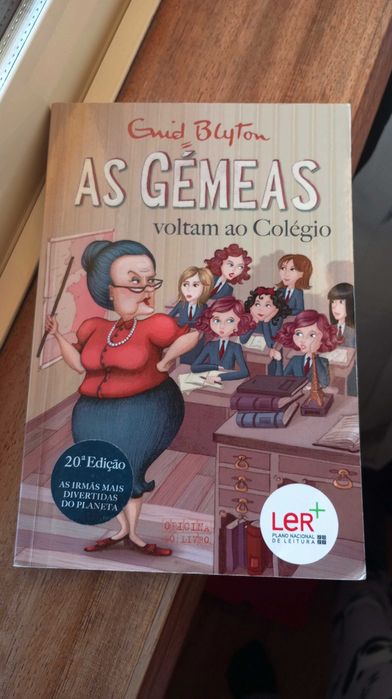 "As Gémeas no Colégio de Santa Clara" e "As Gémeas voltam ao Colégio"