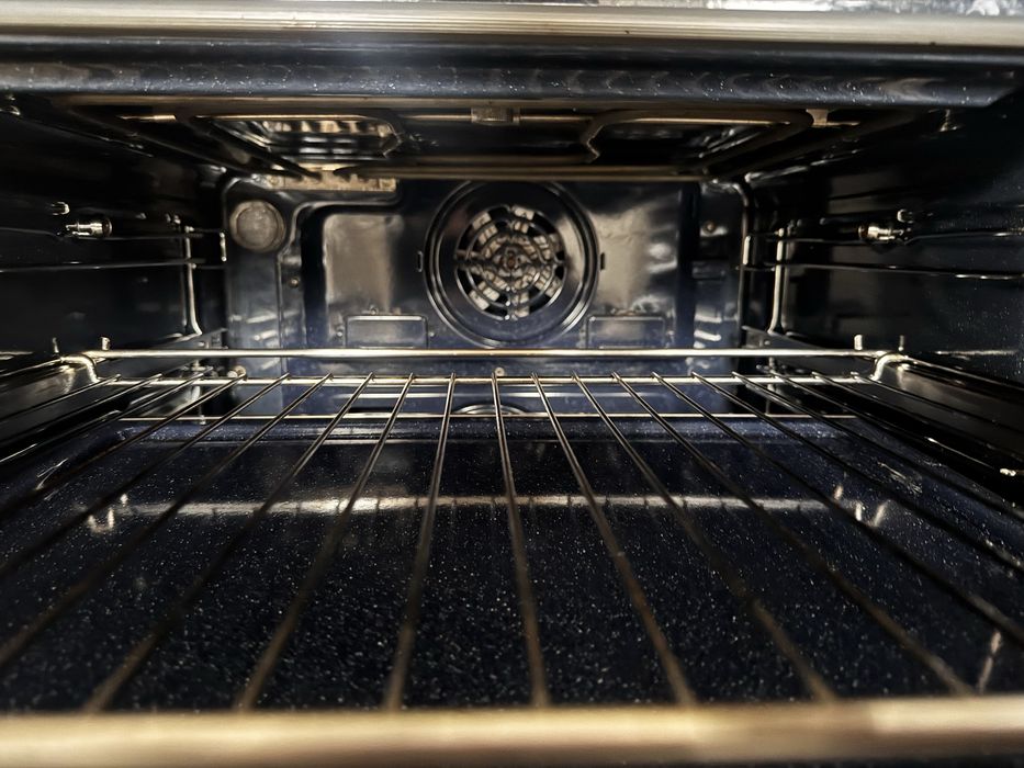 Piekarnik Samsung Dual Cook NV70M5520CB