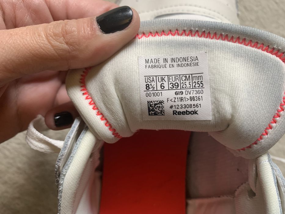 Ténis Reebok ‘It’s a man’s world’ usados uma vez