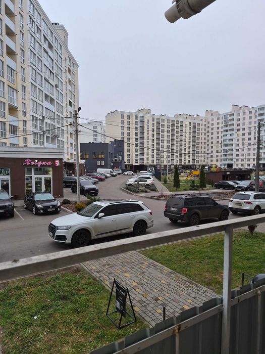 Продаж квартири під комерцію або житло. - View 5