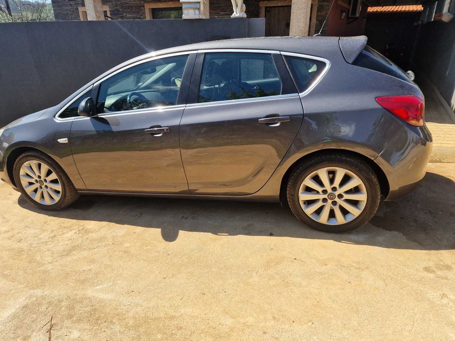 Opel astra 1.7 cdti — photo 3
