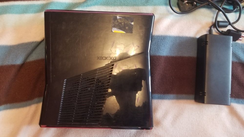 Xbox 360S Black Glossy pad, zasilacz sprawny w 100%