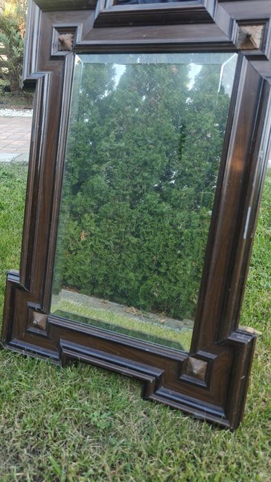 Lustro kryształowe w starej ramie