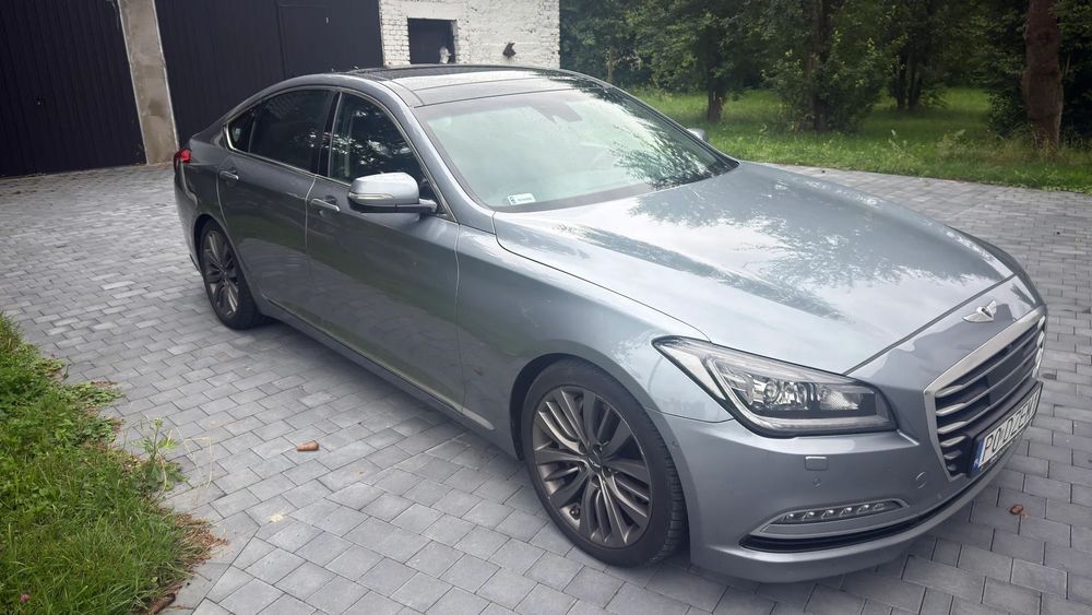 Hyundai Genesis