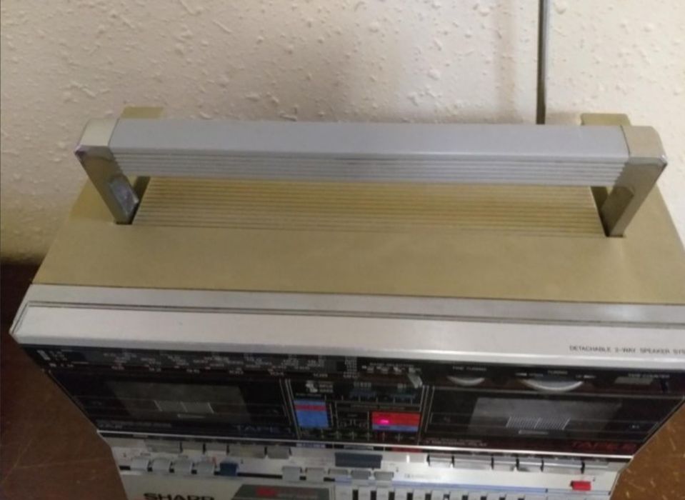 Магнитофон Sharp 800 GF без колонок.