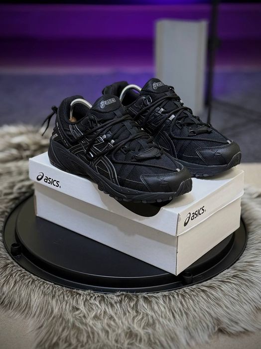 Кросівки Asics демісезонніі сірі кроссовки асикс