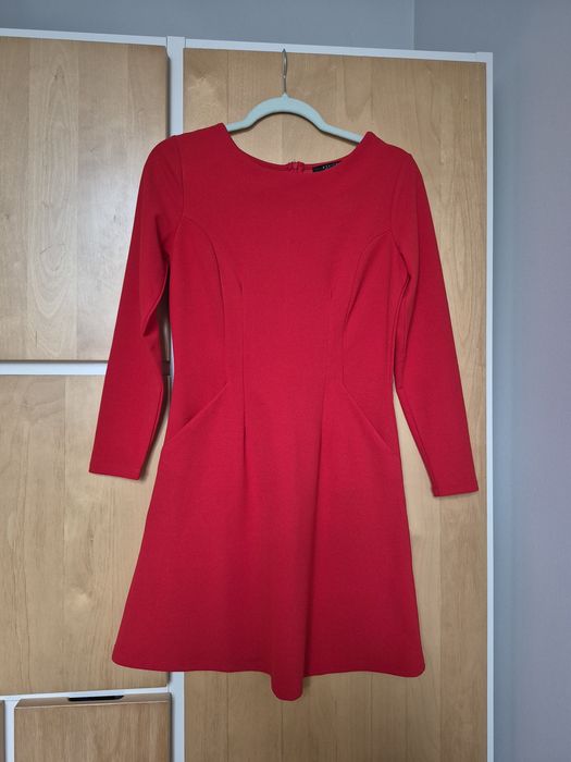 Sukienka krótka czerwona Mohito S