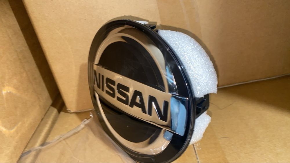 Значок під радар Т33  Ніссан  Логотип під радар Nissan Rogue