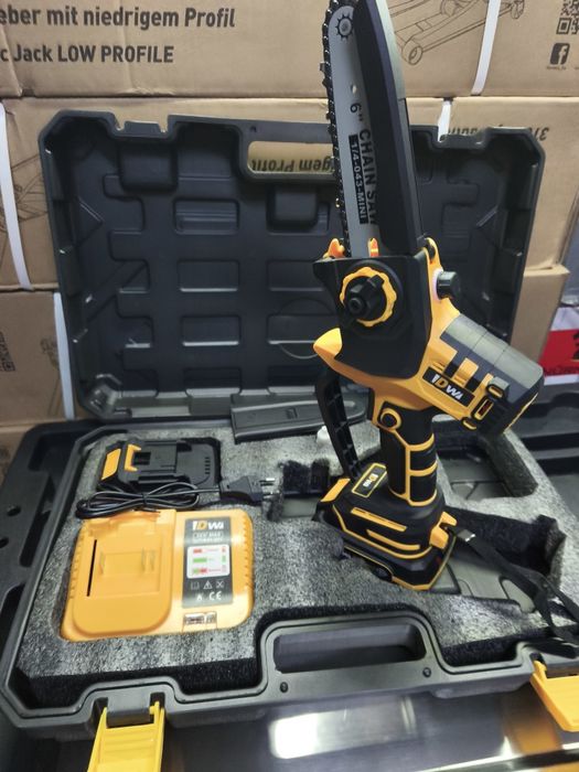 Motosserra podadora eléctrica com 2 baterias de 21V DW