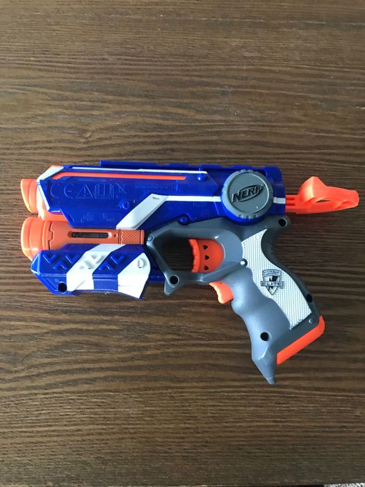 Lançador nerf elite : firestrike