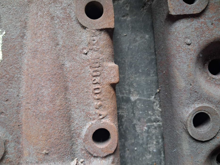 Продам головку блока цилиндров Москвич 401