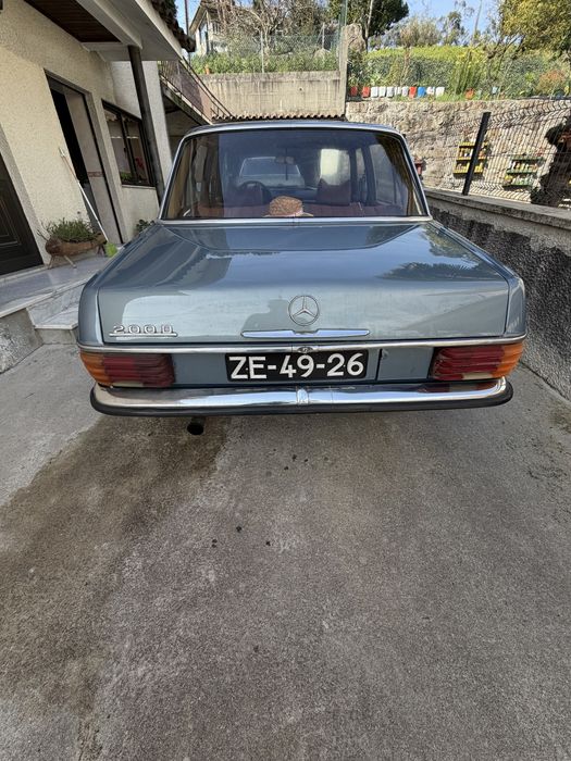 Mercedes w115 220D 6500 euros