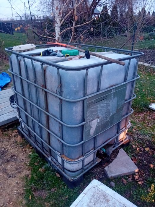 Mauser 1000l  zbiornik.