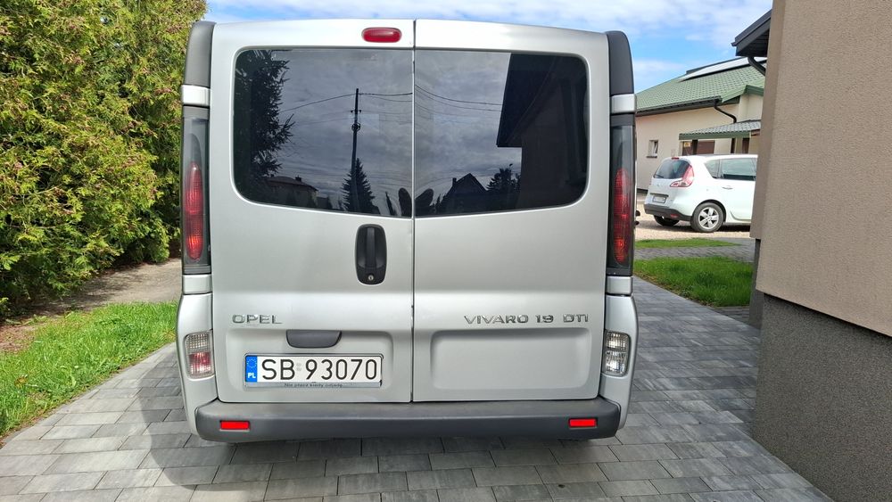 Opel Vivaro/Trafic / 2x drzwi boczne