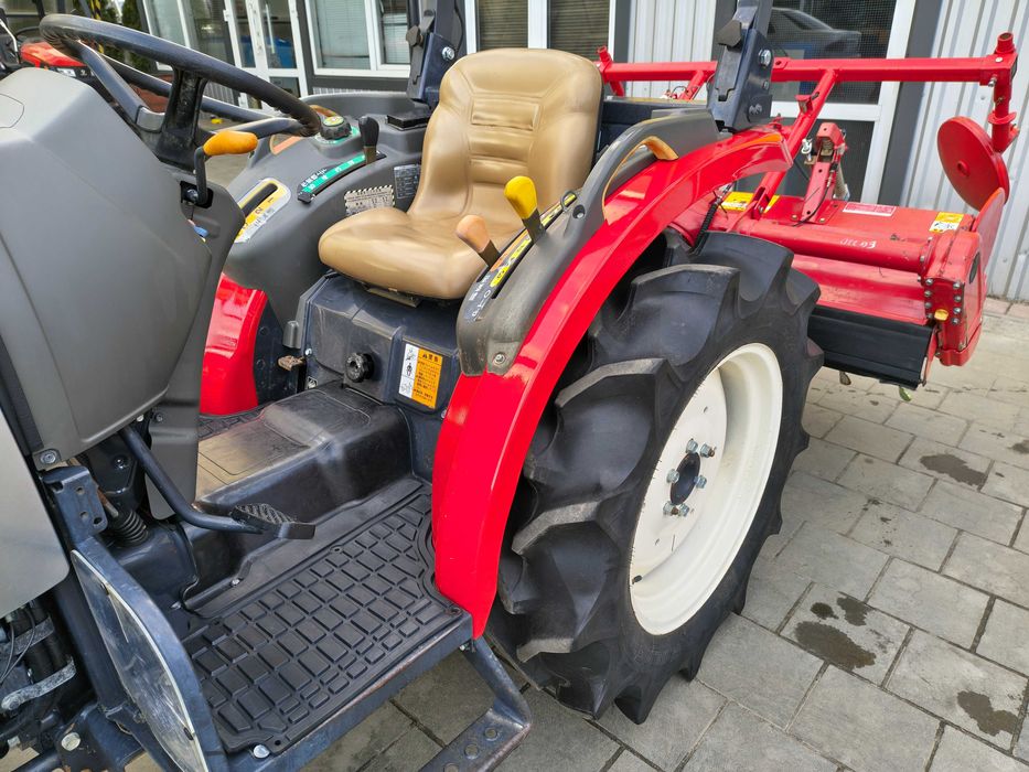 Японський мінітрактор Янмар Yanmar EG 220