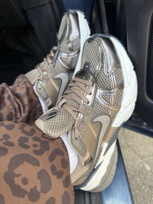 Nike V2K Runtekk Mink Brown