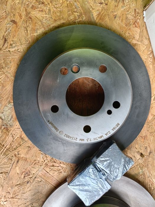 Tarcze hamulcowe tył 278mm Mercedes W202 W203 W210 R170 C209 Klocki