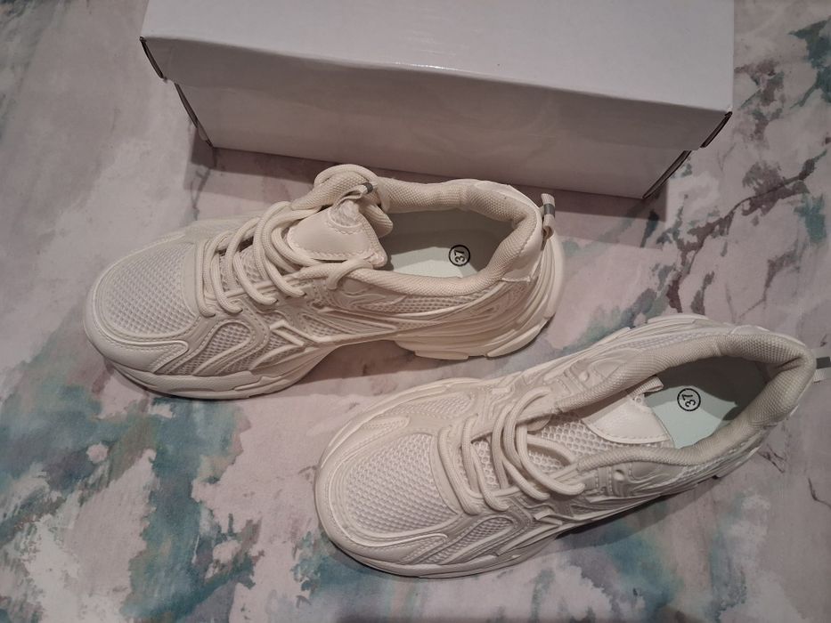 Ténis desportivos senhora tam.37