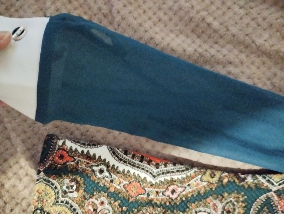 Жіноча блузка під вишиванку