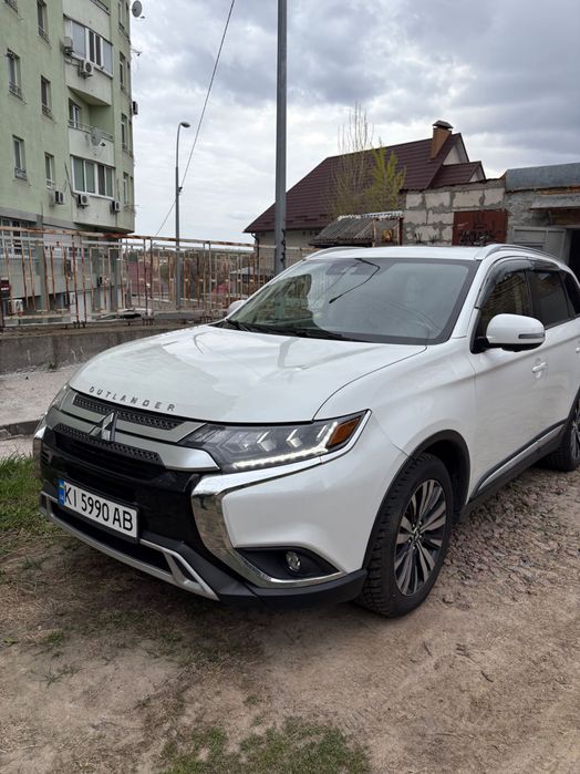 Mitsubishi Outlander 2019