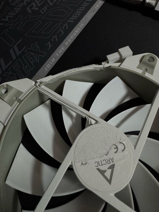 Вентиляторы Arctic BioniX F120