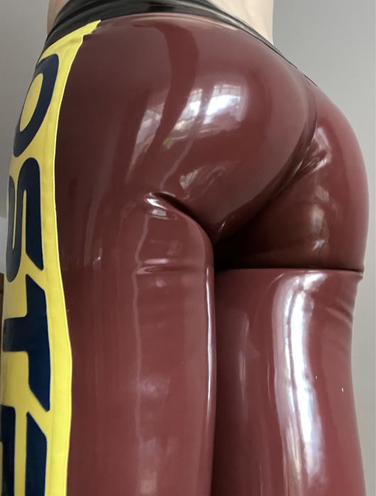 Legginsy męskie latex lateks