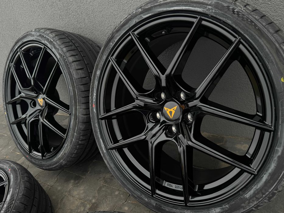 CUPRA FORMENTOR koła letnie 245/40r19 ROADX FELGI TOMASON Germany Nowe