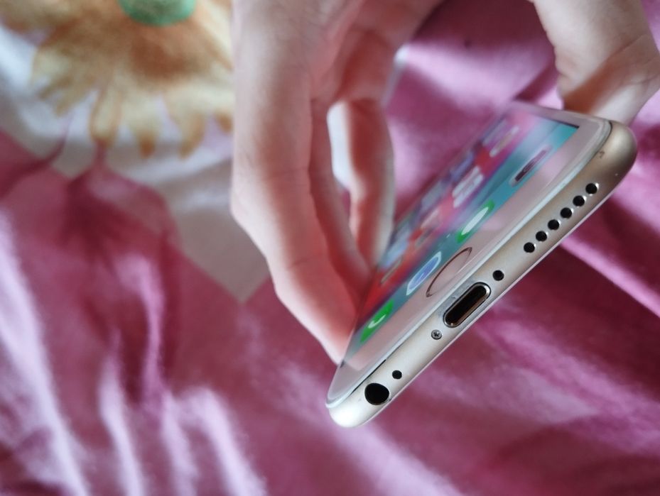 Айфон 6 , 16 Гб.