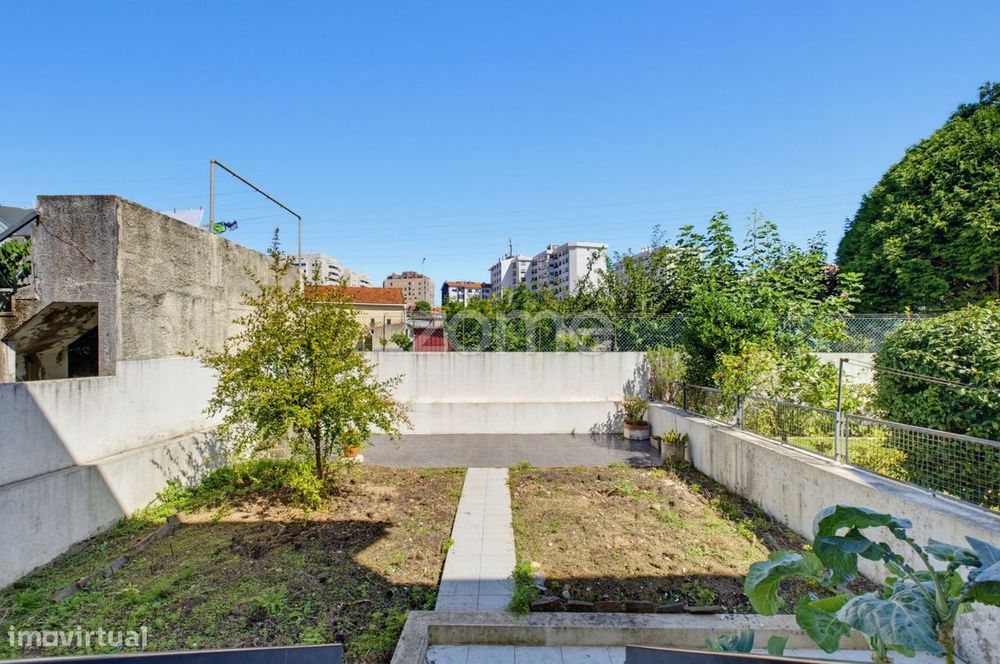 Moradia T4 / T5 com Garagem | Quinta das Rosas, Vilar do Paraíso