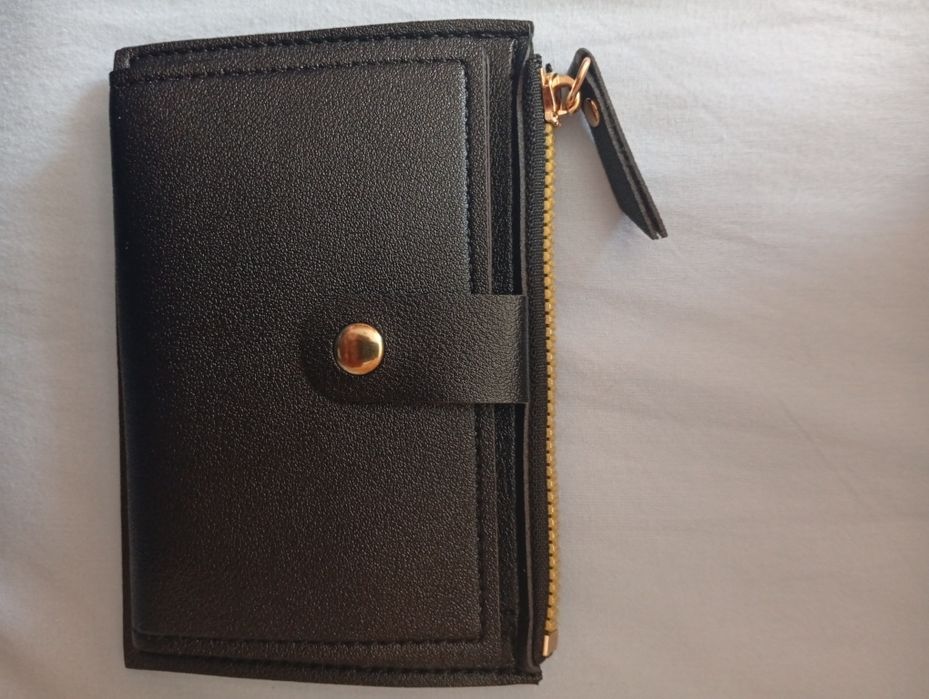 Гаманець  чорного кольору