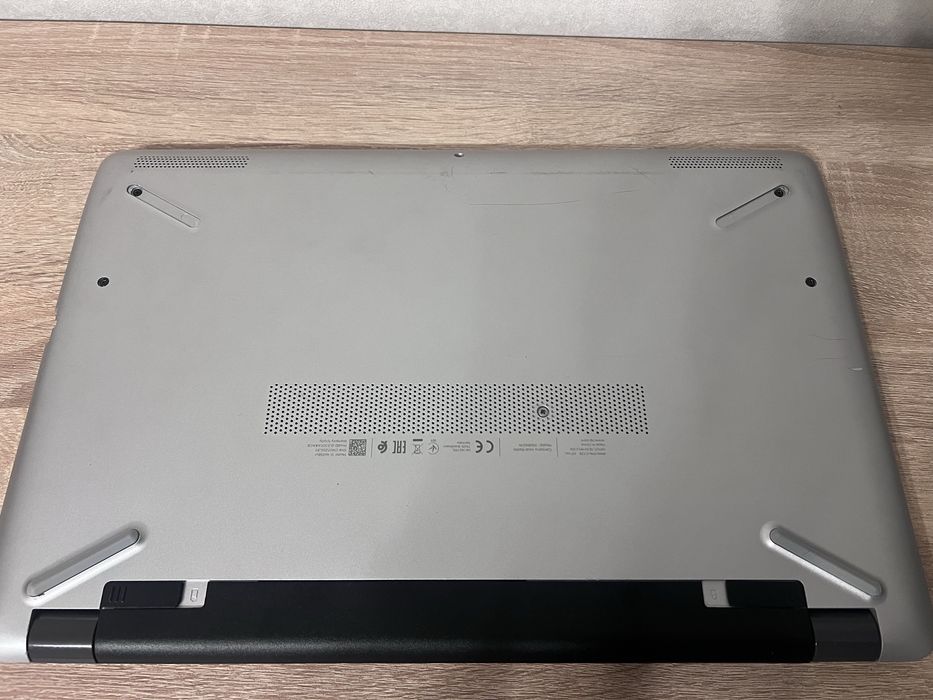 ноутбук HP 250 G6 i3-6006 8/128Gb нова акб