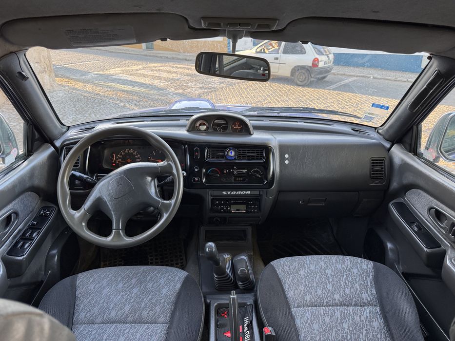 Mitsubishi L200 — fotografia 8
