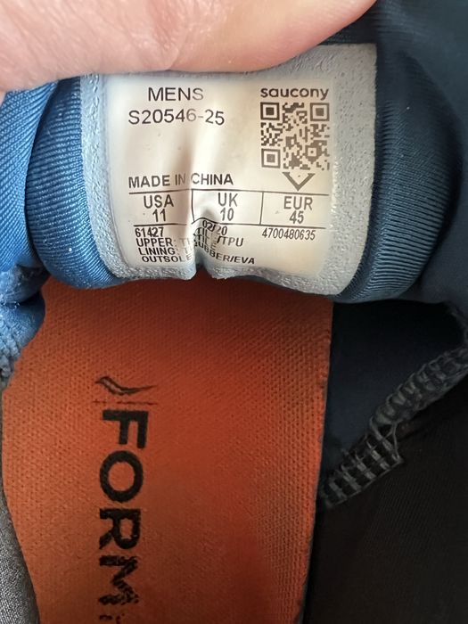бігові кросівки Saucony Triumph 17 45р
