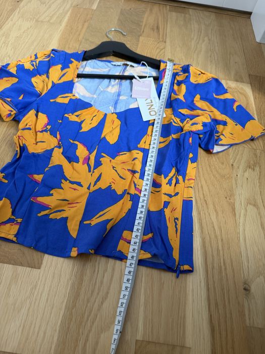 Crop top Only xxs niebieski w kwiaty nowy z metką