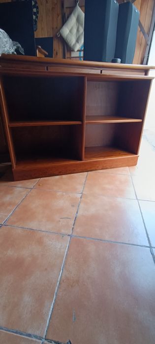 Móvel sala 2 prateleiras pinho maciço