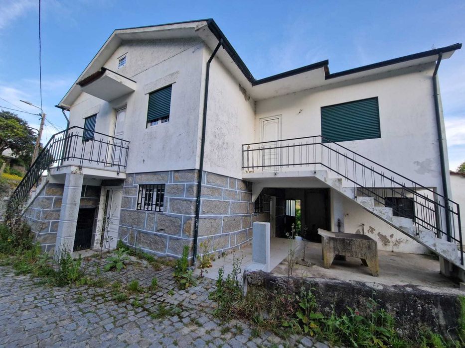 Moradia T4 para venda em Boelhe, Penafiel