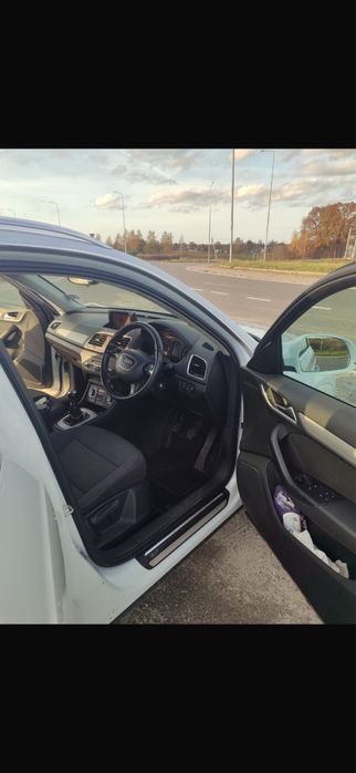 Продам Audi Q3.