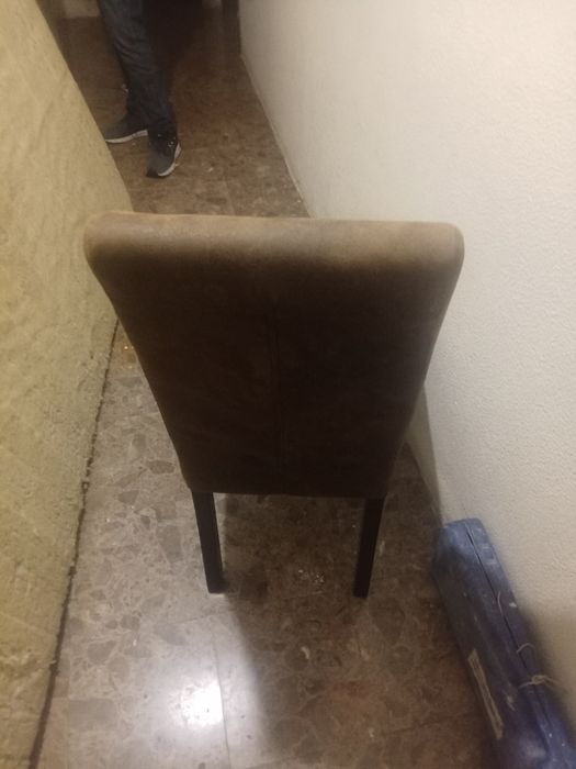 6 cadeiras em camurça e madeira pura