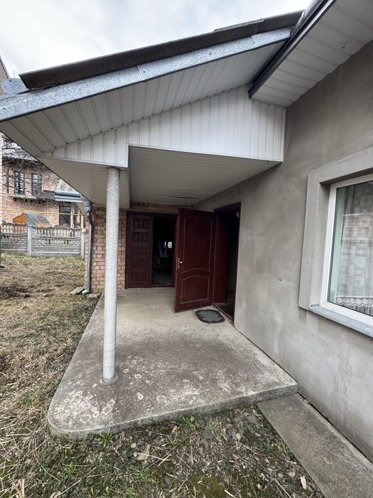 Продаж будинку в р-ні Роща ( верх)