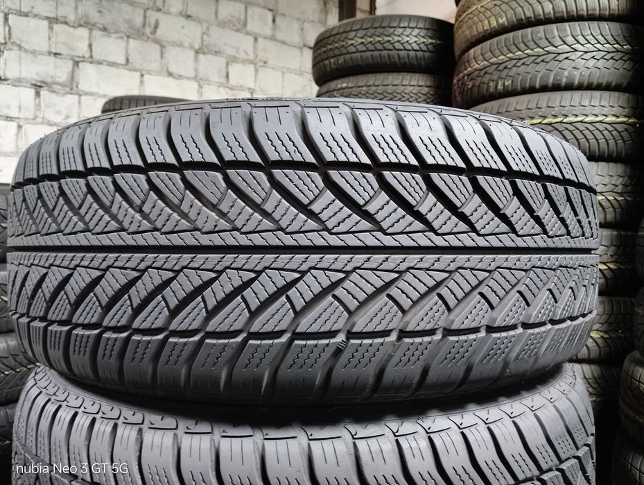 Шини бу 225/55 R17 Goodyear UltraGrip Performance Комплект Пара Зима