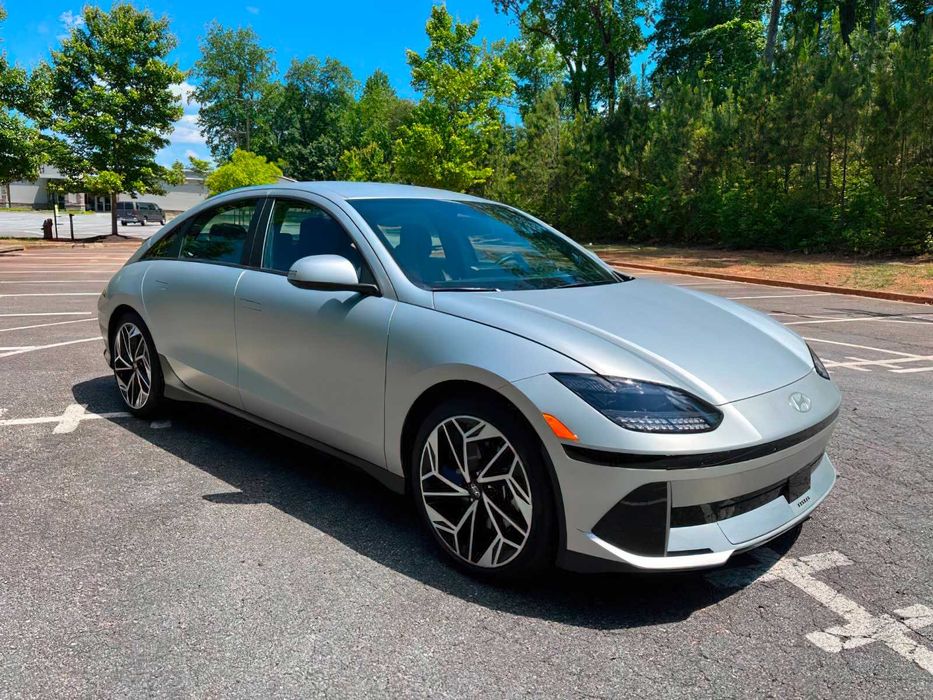 Hyundai IONIQ 6 SEL      2024