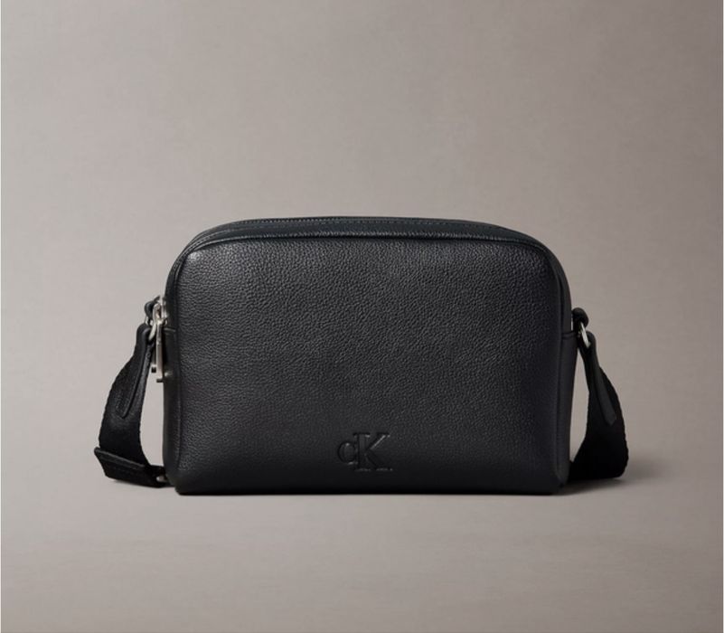 Жіноча сумка-кросбоді Calvin Klein- Ultralight Crossbody Bag