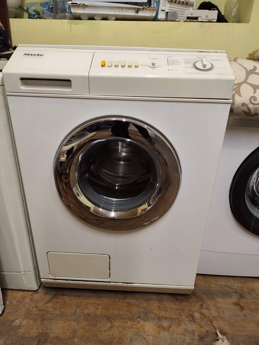 Продам Стиральную машину indesit