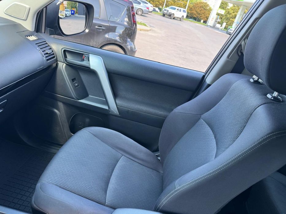 Toyota Land Cruiser Prado 2,8 дизель 2016