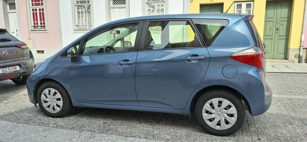 Toyota verso-s Full Extras Excelente estado