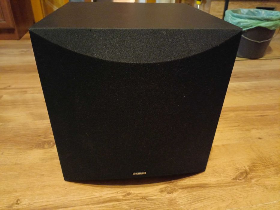 Sprzedam subwoofer Yamaha NS-SW100