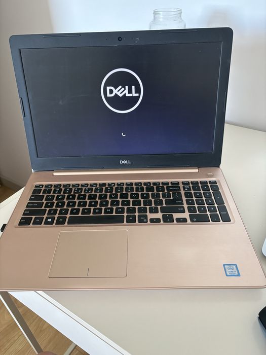 Złoty laptop Dell P75F 16 GB RAM 1TB Win 11